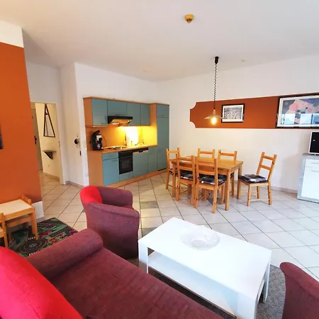 Bernsteinhaus In Familienwohnung Im Erdgeschoss Mit 2 Terrassen - Nr 2