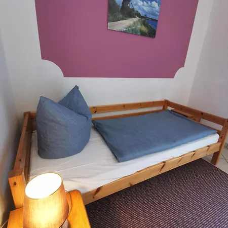 Bernsteinhaus In Familienwohnung Im Erdgeschoss Mit 2 Terrassen - Nr 2 * Zingst