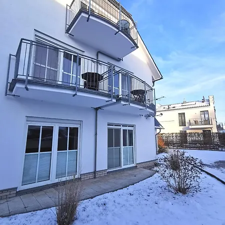 Bernsteinhaus In Familienwohnung Im Erdgeschoss Mit 2 Terrassen - Nr 2 Appartement Zingst